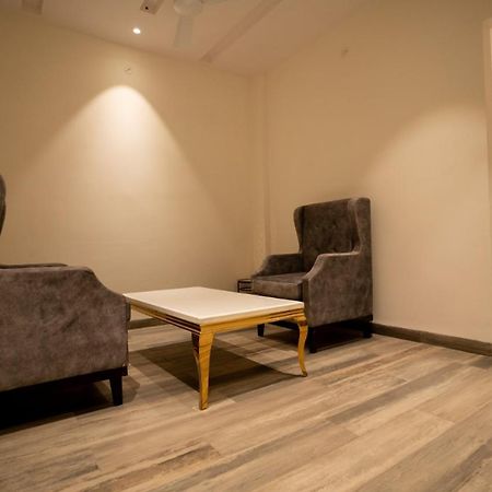 Hotel Smily Ludhiana Dış mekan fotoğraf