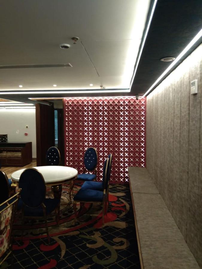 Hotel Smily Ludhiana Dış mekan fotoğraf